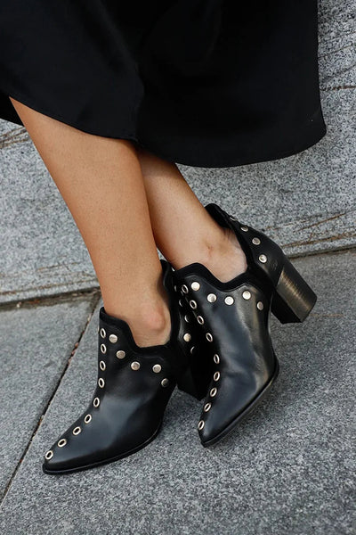 Giselle – Boots
