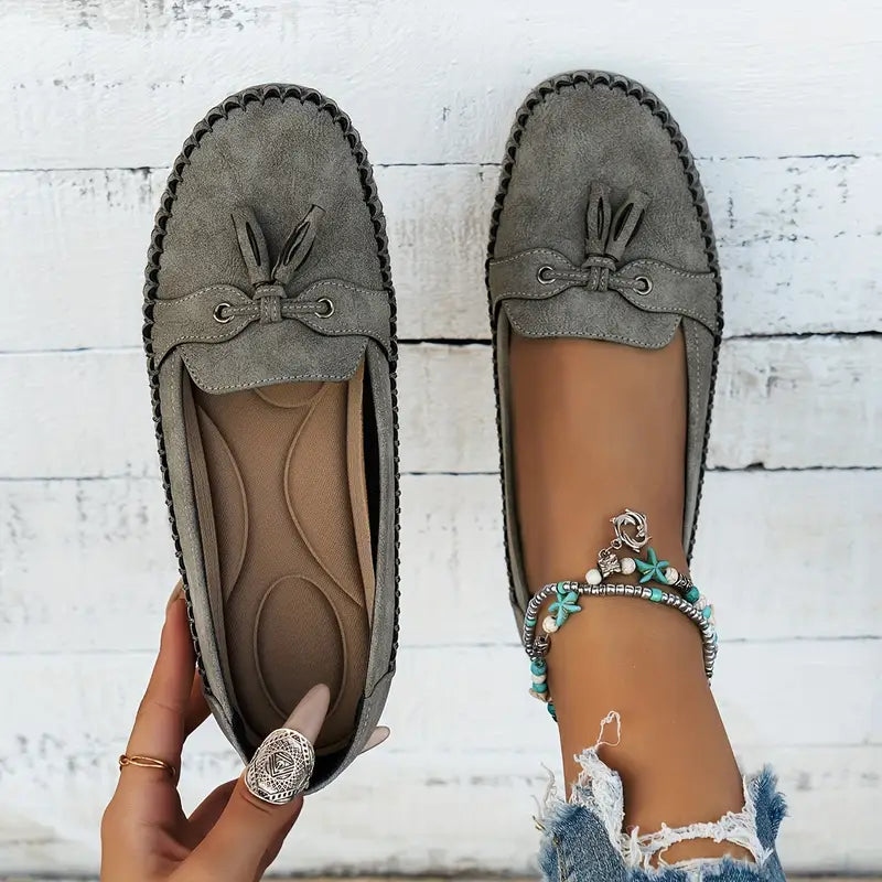 Lisa – Moccasins