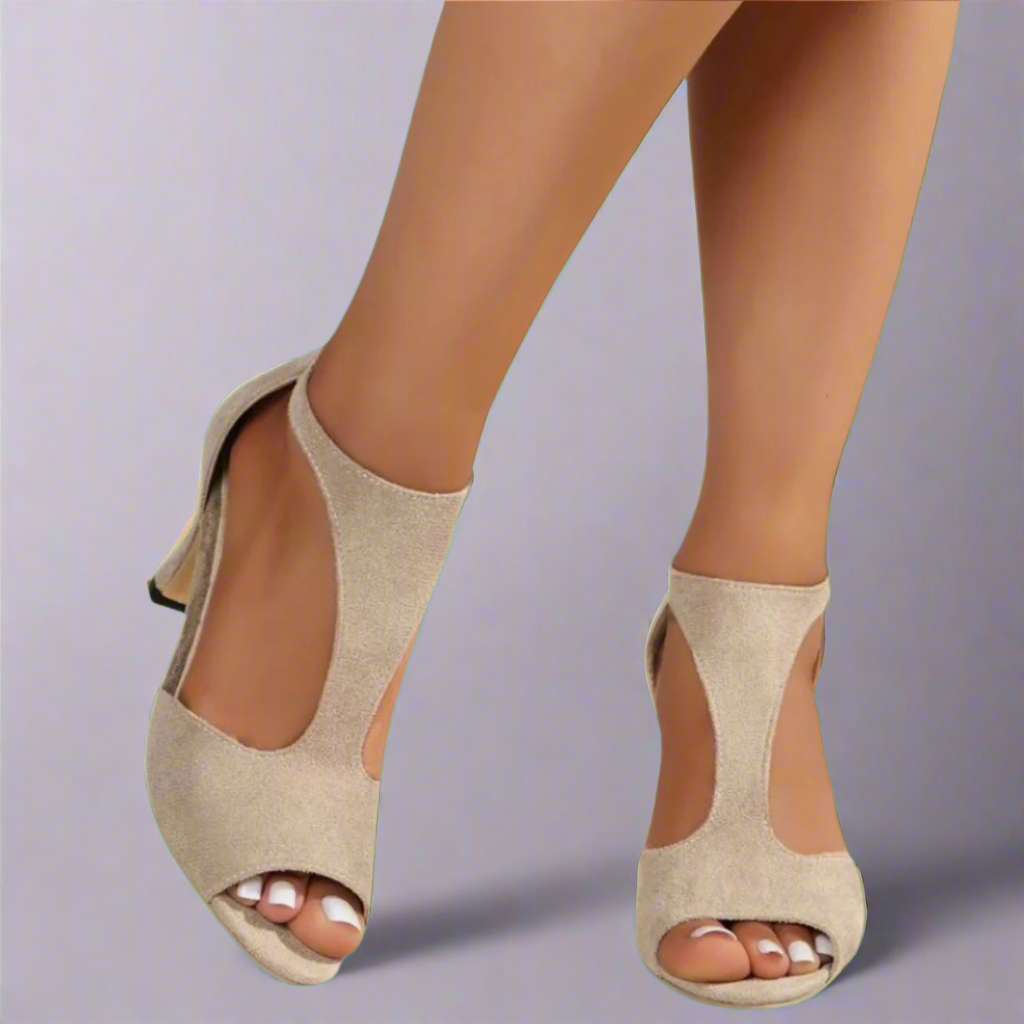 Barbara – Heels