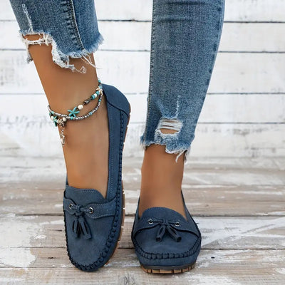 Lisa – Moccasins