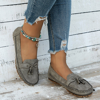 Lisa – Moccasins