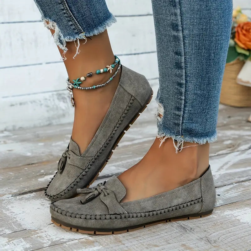 Lisa – Moccasins