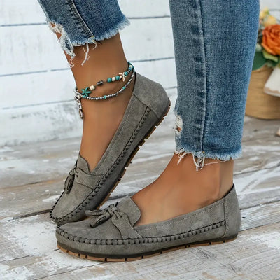 Lisa – Moccasins