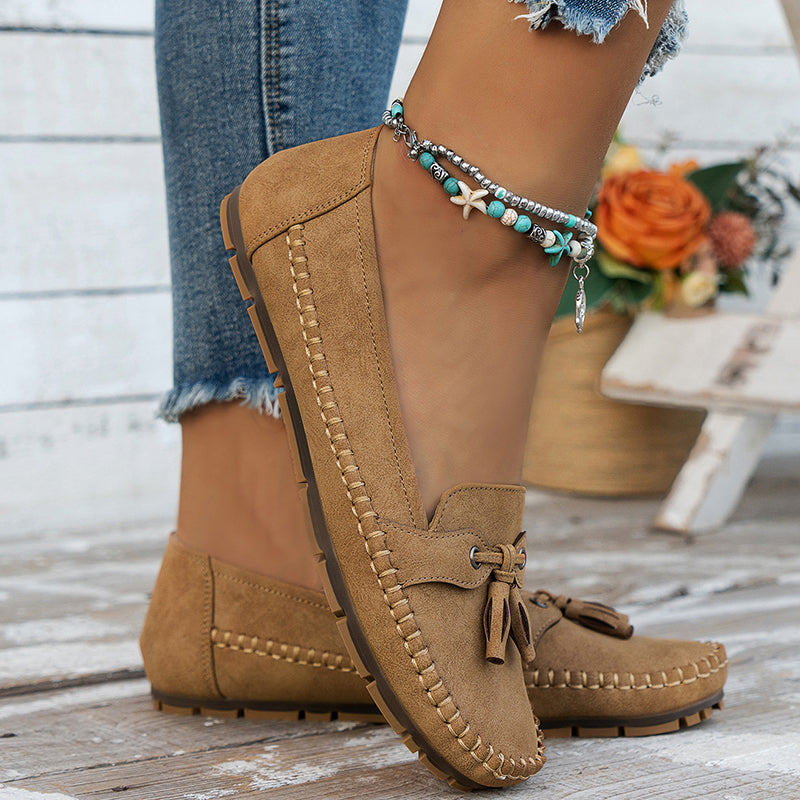 Lisa – Moccasins