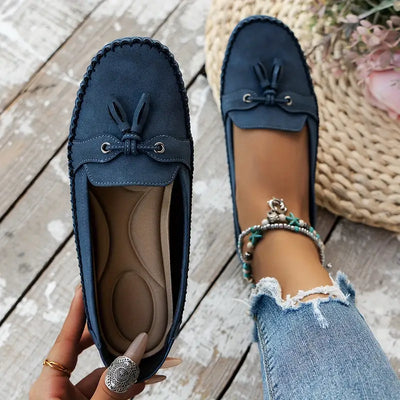 Lisa – Moccasins