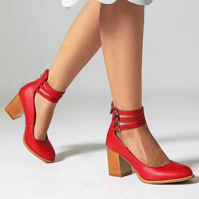 Ariana – Heels
