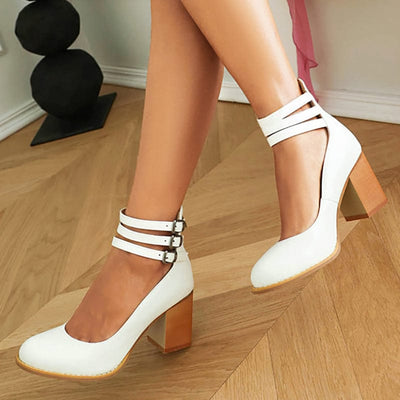 Ariana – Heels