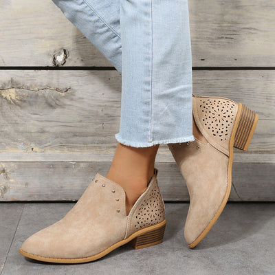 Caitlin – Boot