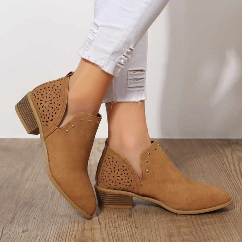 Caitlin – Boot