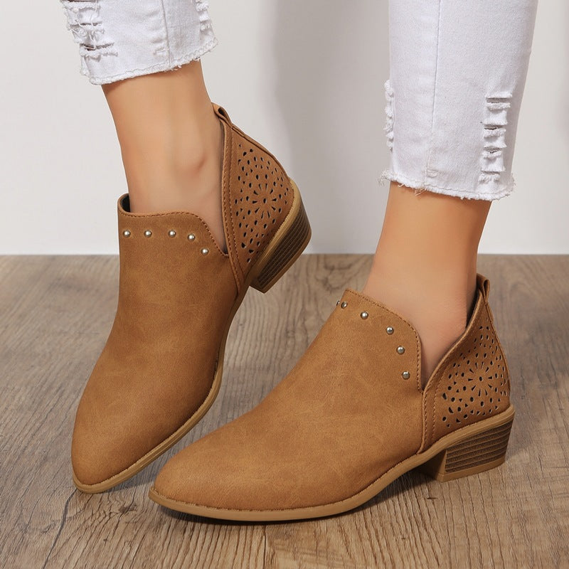 Caitlin – Boot