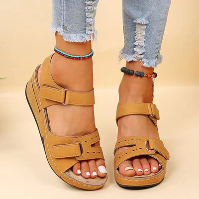 Calyna – Sandals