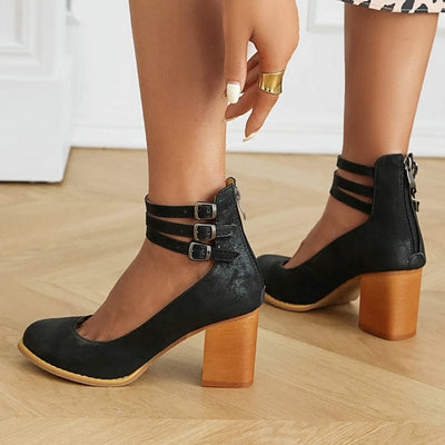 Ariana – Heels